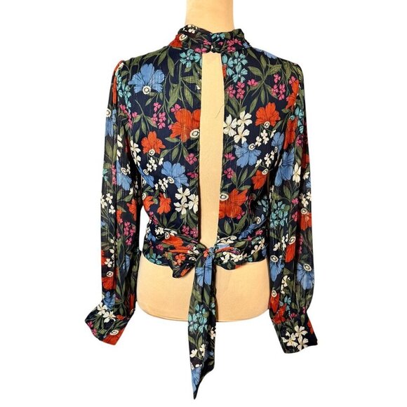 ASTR the Label Dark Floral Cropped Blouse Top Sz.M Multi Open Back Romantic - Picture 6 of 16